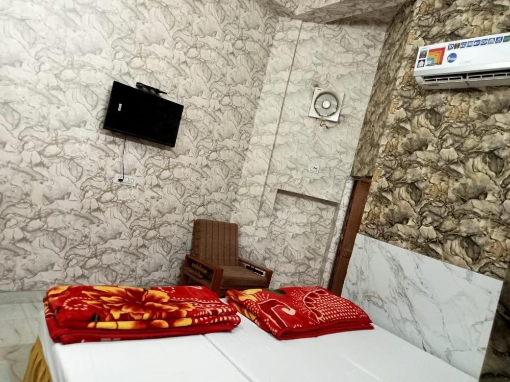 Shri Bholanath Atithi Bhawan Hotel - Varanasi — Photos 2